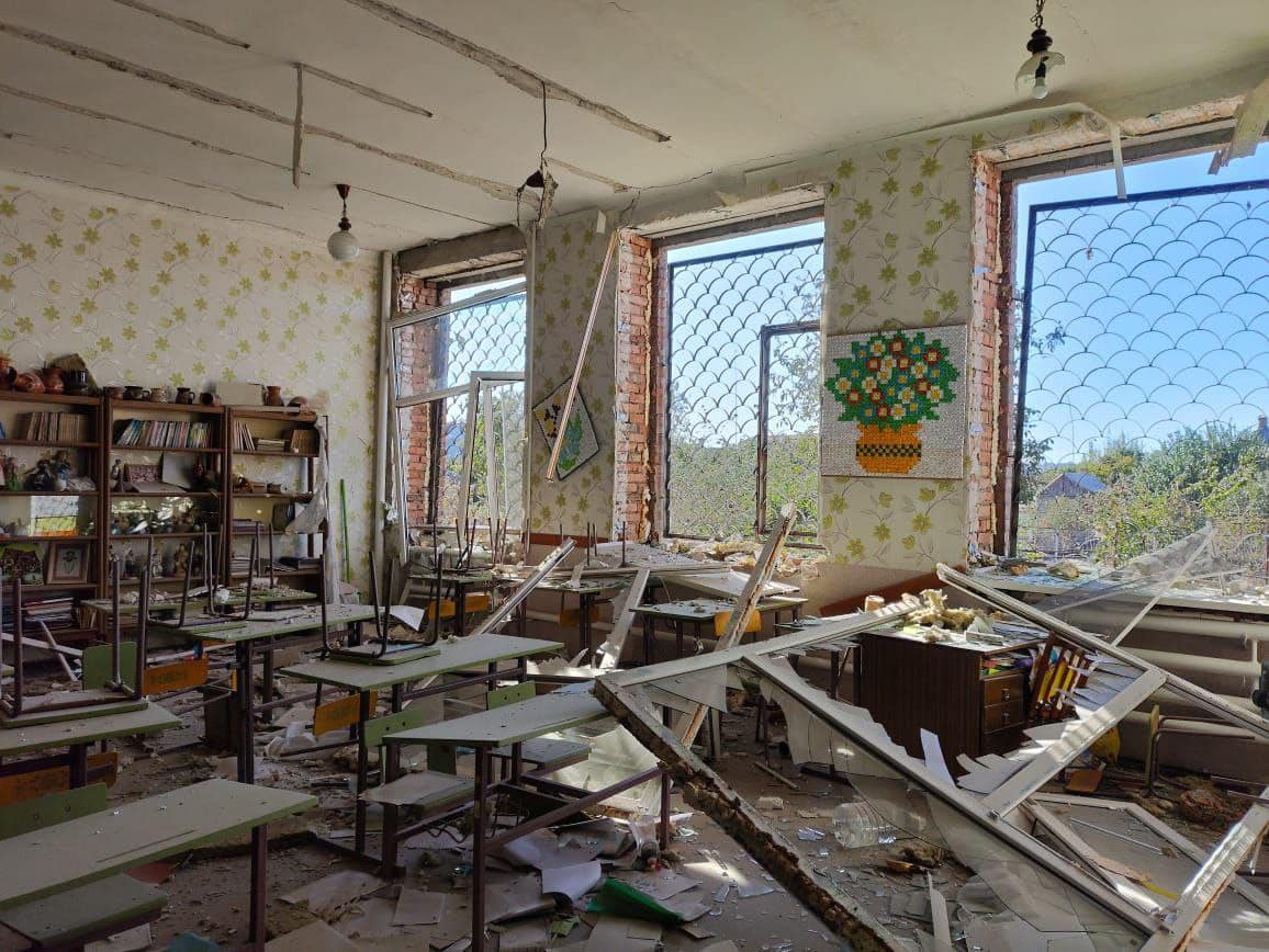 Росіяни обстріляли гімназію в Нікополі: є загиблі (оновлено)  image